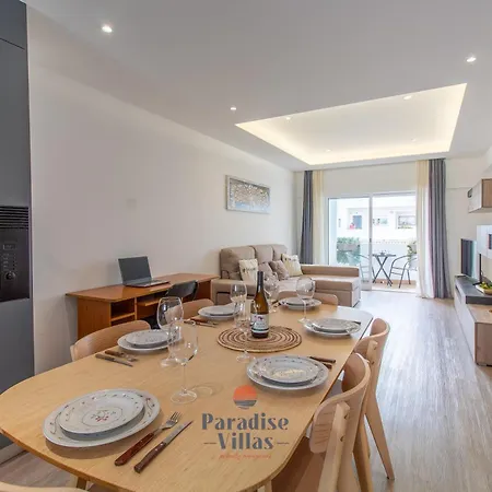 Modern 2-bed Apartment, Pool, *