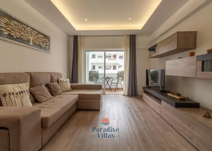 Modern 2-bed Apartment, Pool, Albufeira