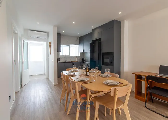 Modern 2-bed Apartment, Pool, * Albufeira