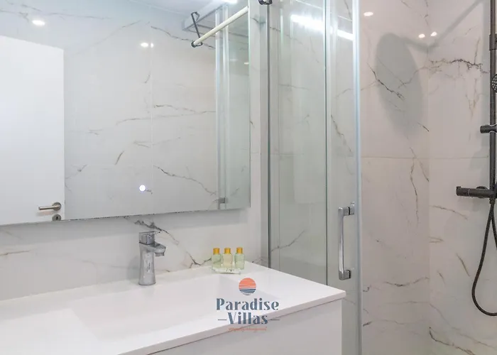 Modern 2-bed Apartment, Pool, Apartment *