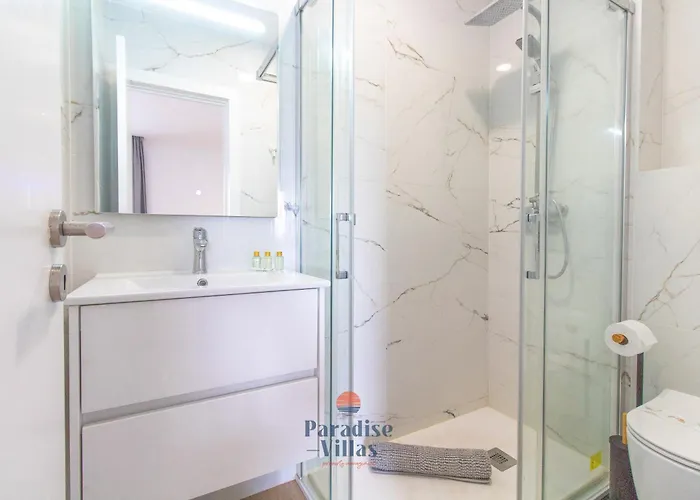 Modern 2-bed Apartment, Pool, Apartment *